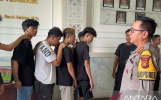 Penusukan Anggota Brimob di Jambi Terjadi di Hotel, Kok Bisa? - JPNN.com