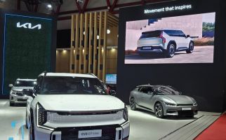 Kia EV6 GT-Line dan EV9 GT-Line Mejeng di IIMS 2025, Intip Keunggulannya - JPNN.com