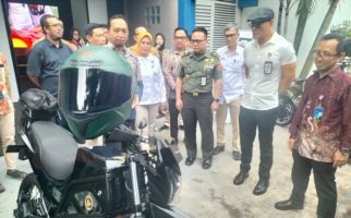 Ternyata Prajurit TNI di Daerah Dapat Jatah Motor Listrik - JPNN.com