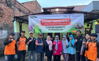 BMH Gelar Dapur Umum untuk Korban Banjir Tanjung Barat, Jaksel - JPNN.com