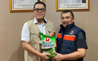 CEO Masculin Group Serahkan Bantuan untuk Korban Banjir di Pondok Gede Permai - JPNN.com