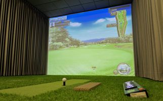 Awan Eight, Golf Simulator Pertama di Bandung, Sensasi Main di Lapangan Virtual - JPNN.com