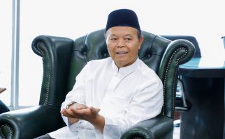 HNW Sebut Indonesia Layak jadi Pioner Negara OKI Hadirkan Regulasi Anti-Islamophobia - JPNN.com