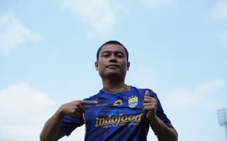 Gelandang Persib Dedi Kusnandar Sampaikan Kabar Baik Soal Penyembuhan Cedera - JPNN.com