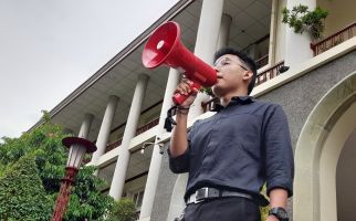 Civitas Academica UGM Tolak RUU TNI, Rakyat Harus Melawan - JPNN.com