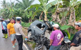 Bus Bintang Utara Tabrakan dengan Toyota Rush di Rohil, Dua Orang Tewas di Tempat   - JPNN.com