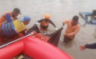 Bocah SD yang Tenggelam di Sungai Saka Selabung Akhirnya Ditemukan - JPNN.com