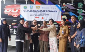 UMKM Asal Malang Sukses Ekspor Perdana 500 Pot Gerabah ke Jepang - JPNN.com