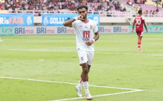 Persis vs Malut United: Ada Sejarah dan Harapan di Balik Hattrick Yakob Sayuri - JPNN.com