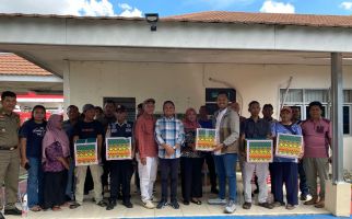 Elnusa Petrofin Bersihkan Area Dekat Pemukiman untuk Menuntaskan Aspirasi Warga - JPNN.com