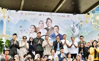 Menpora Dito Lepas 500 Pemudik dalam Program Mudik Gratis MS Glow 2025 - JPNN.com