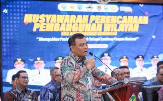 Gubernur Luthfi Bentuk Tim Khusus untuk Atasi Darurat Sampah - JPNN.com