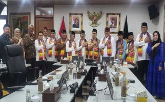 Fadli Zon Minta Bamus Betawi Rapatkan Barisan Kembangkan Budaya Jakarta - JPNN.com
