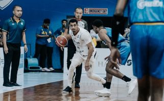 Bawa Dewa United Menang Lawan Satya Wacana, Gelvis Solano Ukir Rekor Baru di IBL - JPNN.com