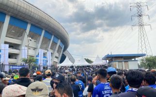 Persib Bandung vs PSS Sleman: Suporter Super Elja Dilarang Datang ke Stadion GBLA - JPNN.com