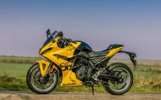 Suzuki GSX-8R Kiiro Hanya 60 Unit di Dunia, Ini Perbedaannya - JPNN.com