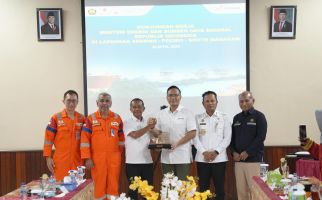Menteri ESDM Bahlil Lahadalia Tinjau Operasional PHM, Dorong Produksi Energi Nasional - JPNN.com