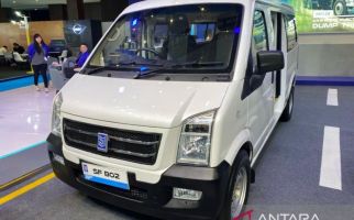 MAB Pamer Mobil Van Listrik di PEVS 2025, Desainnya Mirip Gelora E - JPNN.com