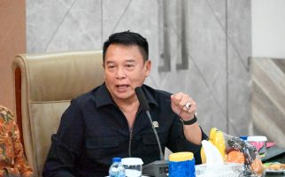 TB Hasanuddin Soroti Sikap Galau TNI soal Letjen Kunto Arief - JPNN.com