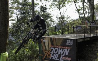 Aksi Impresif Hantarkan Andy Prayoga Raih Juara Men Elite di Ternadi Bike Park - JPNN.com