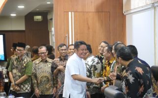 Temui Gubernur Herman Deru, Bupati OKU Paparkan 33 Usulan Bangubsus, Apa Saja? - JPNN.com