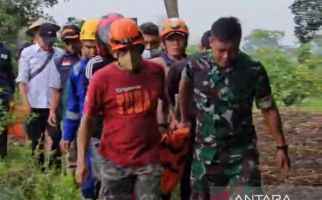 Seorang Anak Tewas Terseret Banjir Sejauh 2,4 Kilometer di Temanggung - JPNN.com