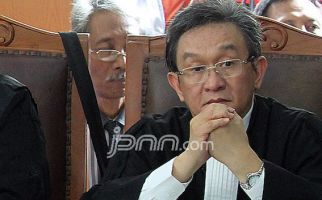SN Masuk DPO, Maqdir: KPK Menyalahgunakan Wewenang - JPNN.com