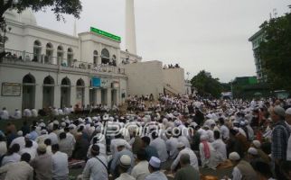 UBN: Kebangkitan Umat Berawal dari Subuh Berjemaah - JPNN.com