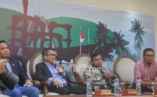 Tindak Tegas Penyebar Berita Bohong - JPNN.com