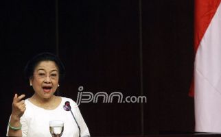 Megawati: Pak Jokowi Nggak Usah Cepat Pulang - JPNN.com