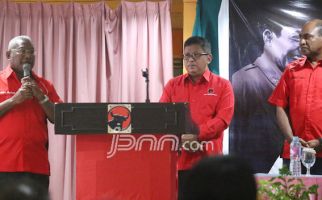 Hasto Ajak Kader PDIP Papua Barat Kompak demi DoaMu - JPNN.com