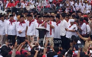 Presiden PKS Sindir Gubernur Lama di Kampanye Akbar - JPNN.com