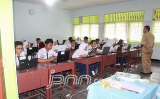 4 Provinsi Ini Kekurangan Guru - JPNN.com