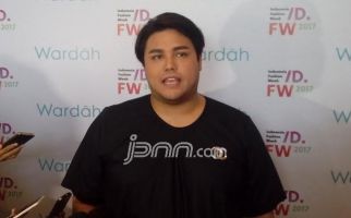 Ivan Gunawan: Sekarang Saya Jualan Peyek - JPNN.com