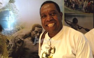 Edo Kondologit: Jangan Sampai Masalah Papua Usik Keberagaman Indonesia - JPNN.com