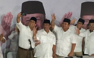 Prabowo Subianto Tegang, Kini Tertawa - JPNN.com