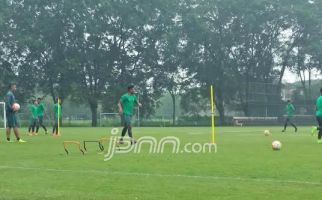 Kelelahan, Dua Pemain Timnas Berlatih Terpisah - JPNN.com