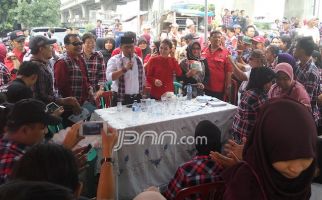 Hasto Terharu Melihat Warga Koja Antusias Dukung Ahok - JPNN.com