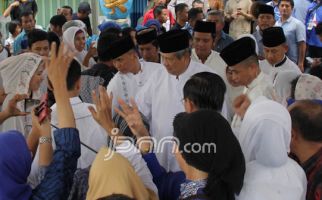 SBY Ajak Warga Batam Jayakan Demokrat 2019 - JPNN.com