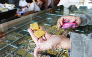 Kenali Keuntungan Berinvestasi Emas - JPNN.com