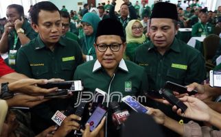 Kiai Dimyati Rais Resmi Menjabat Ketua Dewan Syuro PKB - JPNN.com