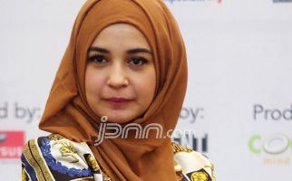 Shireen Takut Bocorkan Tanggal Pernikahan Bella & Emran - JPNN.com
