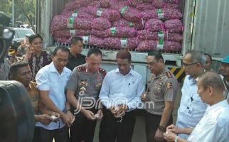 Jangan Coba-coba Timbun Bahan Pokok Pasti akan Disikat Satgas Pangan - JPNN.com