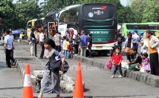 Fasilitas Angkutan Lebaran di Terminal Kampung Rambutan Dinilai Sudah Memadai - JPNN.com