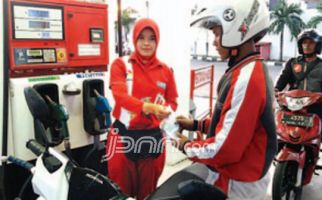 Berbagi Takjil Gratis dan Pelumas - JPNN.com