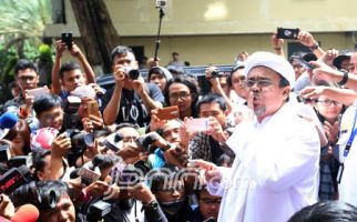 Masa Tenang, Habib Rizieq Ajak Rakyat Indonesia Banyak Berdoa - JPNN.com