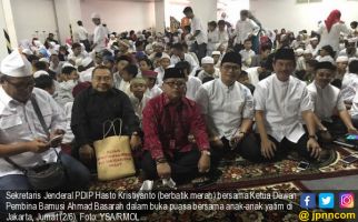 Ingat, Bung Karno Punya Jasa Besar Bagi Peradaban Islam - JPNN.com