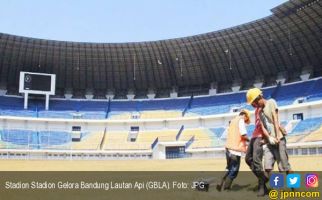 Bareskrim Tahan Tersangka Korupsi Stadion GBLA - JPNN.com
