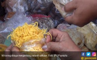 Hati-Hati! Ada Mi Kuning Berbahan Dasar Pemutih Pakaian - JPNN.com