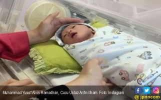 Baru Lahir, Cucu Ustaz Arifin Ilham Langsung Jadi Selebgram - JPNN.com